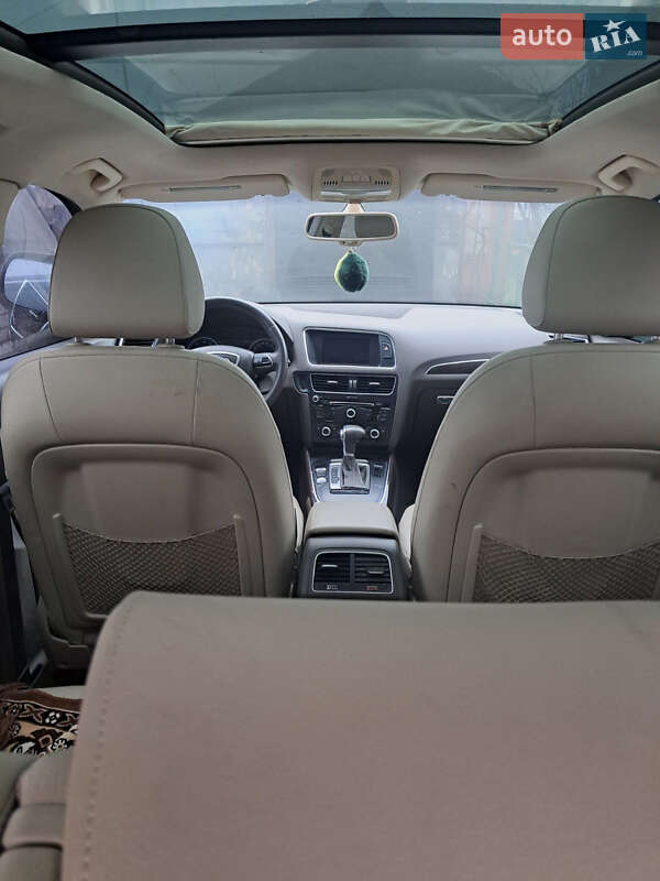 Внедорожник / Кроссовер Audi Q5 2013 в Кривом Озере