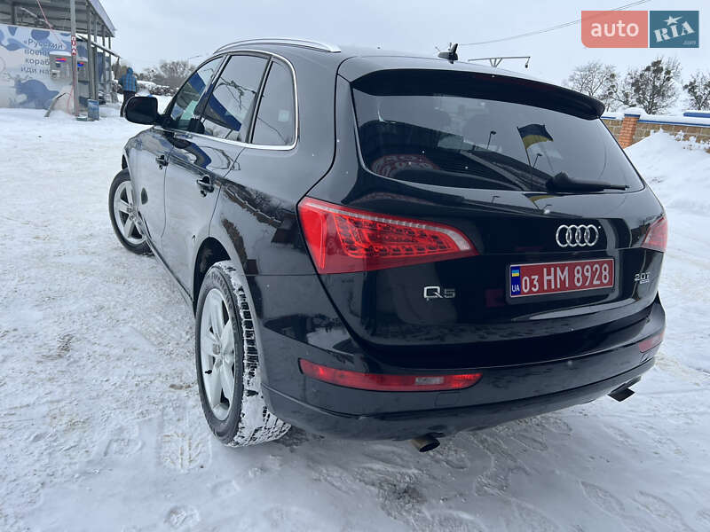 Внедорожник / Кроссовер Audi Q5 2011 в Владимире
