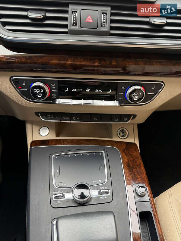 Внедорожник / Кроссовер Audi Q5 2017 в Львове