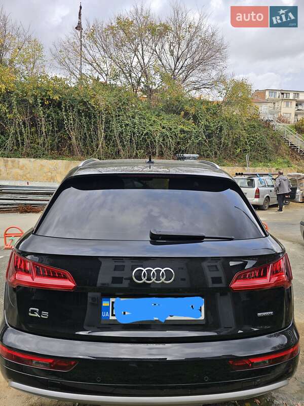 Внедорожник / Кроссовер Audi Q5 2019 в Одессе