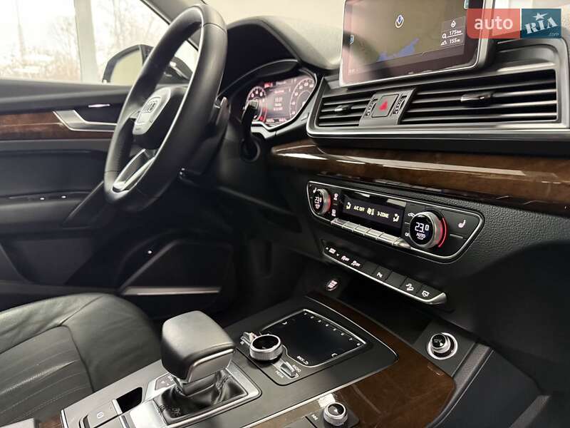 Внедорожник / Кроссовер Audi Q5 2017 в Полтаве