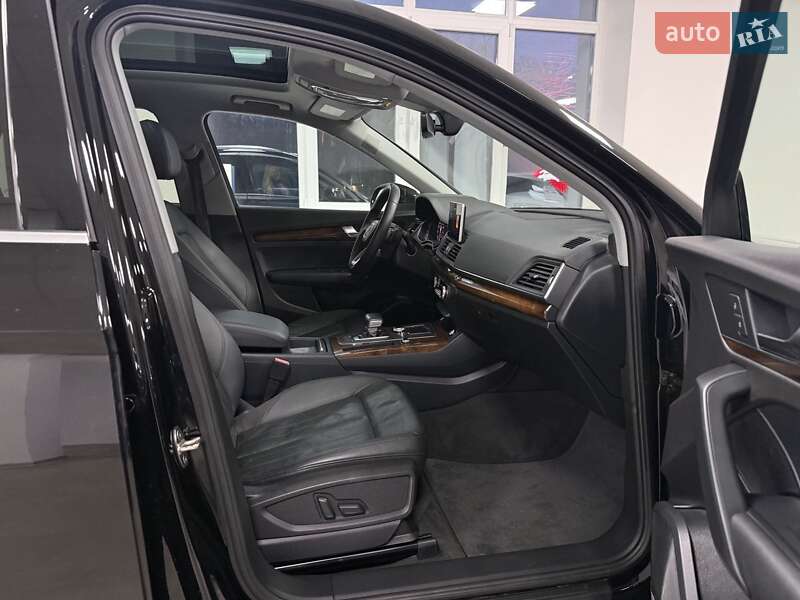 Внедорожник / Кроссовер Audi Q5 2017 в Полтаве