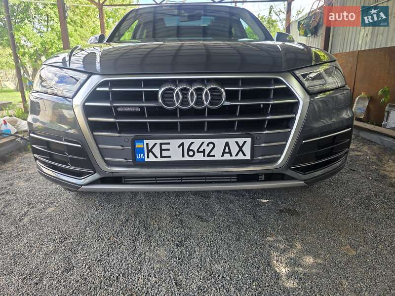 Внедорожник / Кроссовер Audi Q5 2018 в Днепре