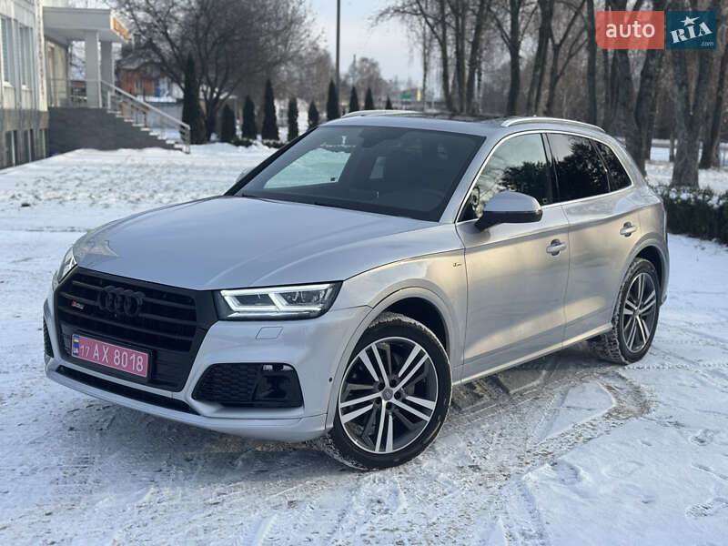 Внедорожник / Кроссовер Audi Q5 2019 в Лубнах