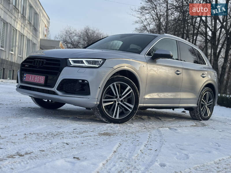 Внедорожник / Кроссовер Audi Q5 2019 в Лубнах
