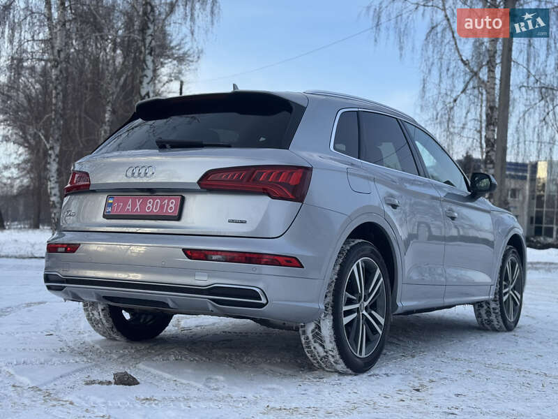 Внедорожник / Кроссовер Audi Q5 2019 в Лубнах