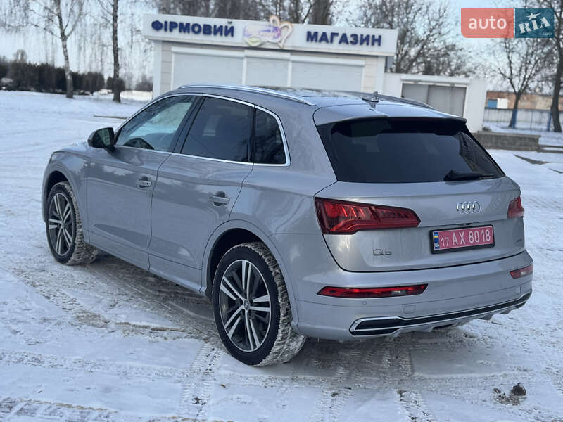 Внедорожник / Кроссовер Audi Q5 2019 в Лубнах