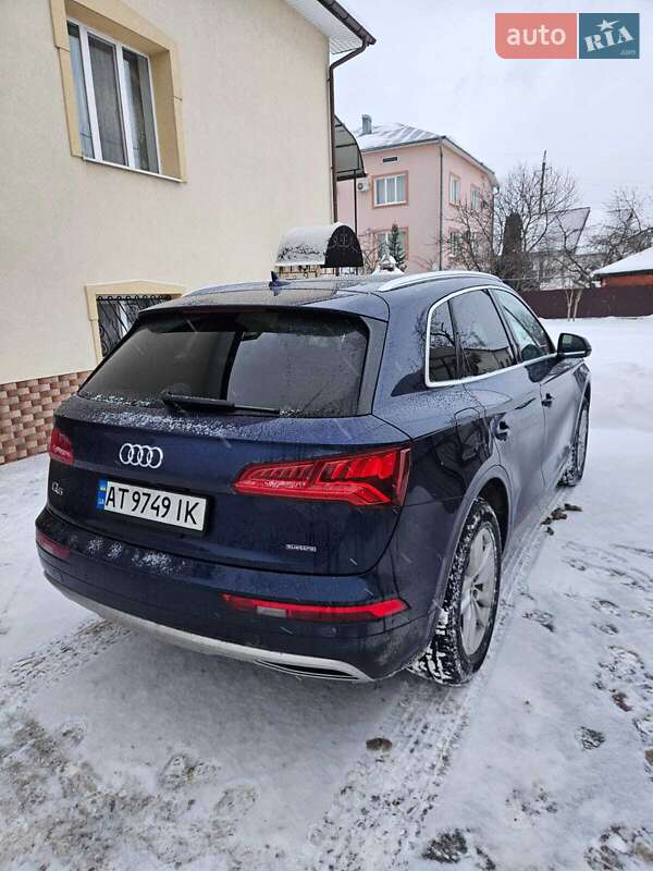 Внедорожник / Кроссовер Audi Q5 2020 в Ивано-Франковске