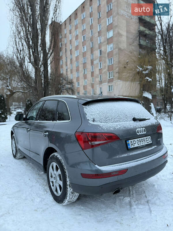 Внедорожник / Кроссовер Audi Q5 2015 в Каменец-Подольском