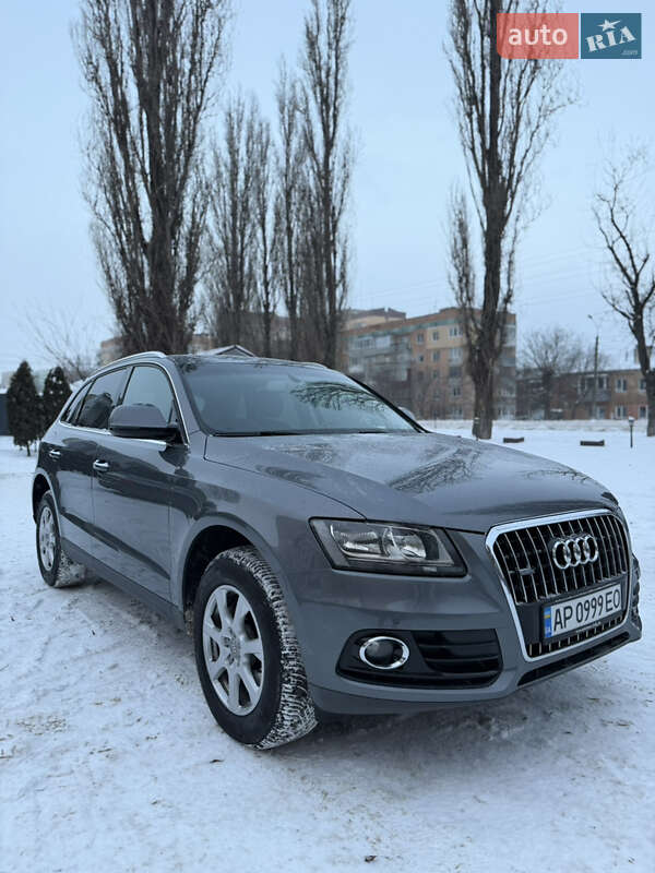 Внедорожник / Кроссовер Audi Q5 2015 в Каменец-Подольском