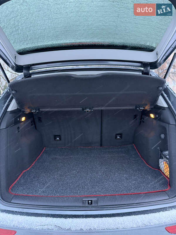 Внедорожник / Кроссовер Audi Q5 2015 в Каменец-Подольском