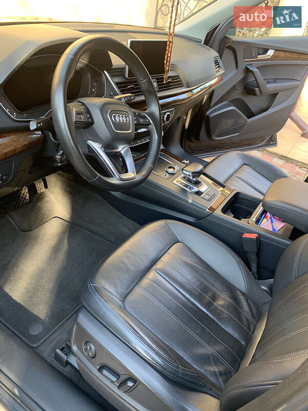 Внедорожник / Кроссовер Audi Q5 2017 в Ужгороде фото 8 Внедорожник / Кроссовер Audi Q5 2017 в Ужгороде