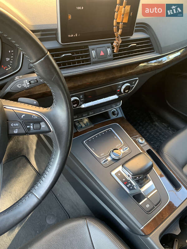 Внедорожник / Кроссовер Audi Q5 2017 в Ужгороде фото 15 Внедорожник / Кроссовер Audi Q5 2017 в Ужгороде