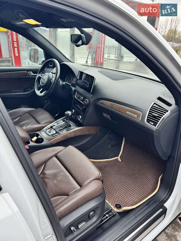 Внедорожник / Кроссовер Audi Q5 2012 в Тернополе