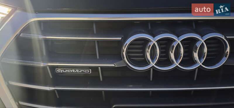 Внедорожник / Кроссовер Audi Q5 2018 в Днепре