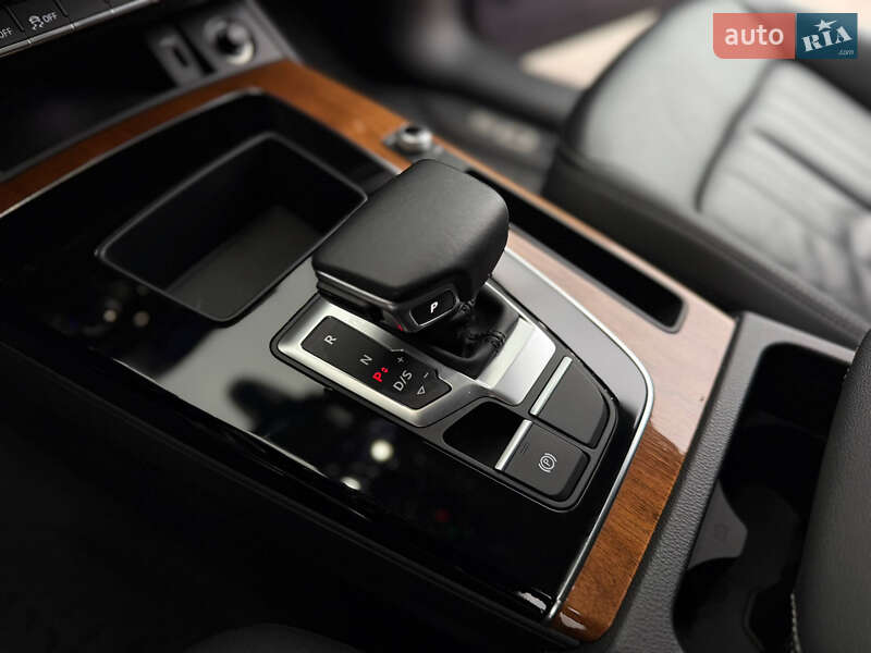 Внедорожник / Кроссовер Audi Q5 2020 в Днепре