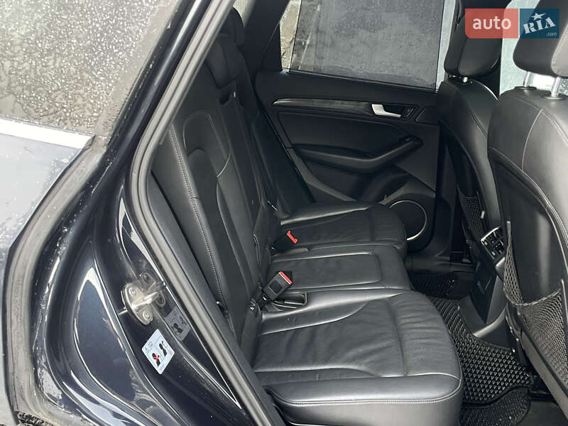 Внедорожник / Кроссовер Audi Q5 2012 в Киеве