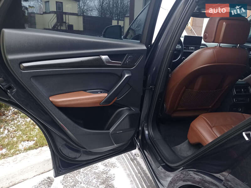 Внедорожник / Кроссовер Audi Q5 2019 в Ровно