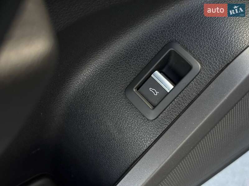 Внедорожник / Кроссовер Audi Q5 2017 в Ровно