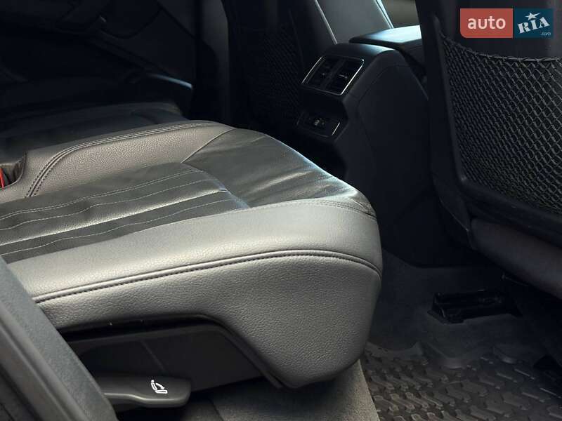 Внедорожник / Кроссовер Audi Q5 2017 в Ровно