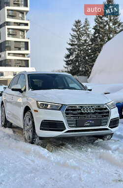 Позашляховик / Кросовер Audi Q5 2018 в Львові