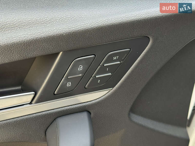 Внедорожник / Кроссовер Audi Q5 2018 в Киеве