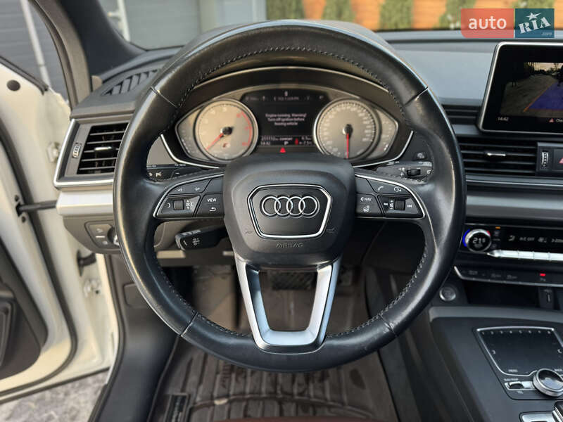 Внедорожник / Кроссовер Audi Q5 2018 в Киеве