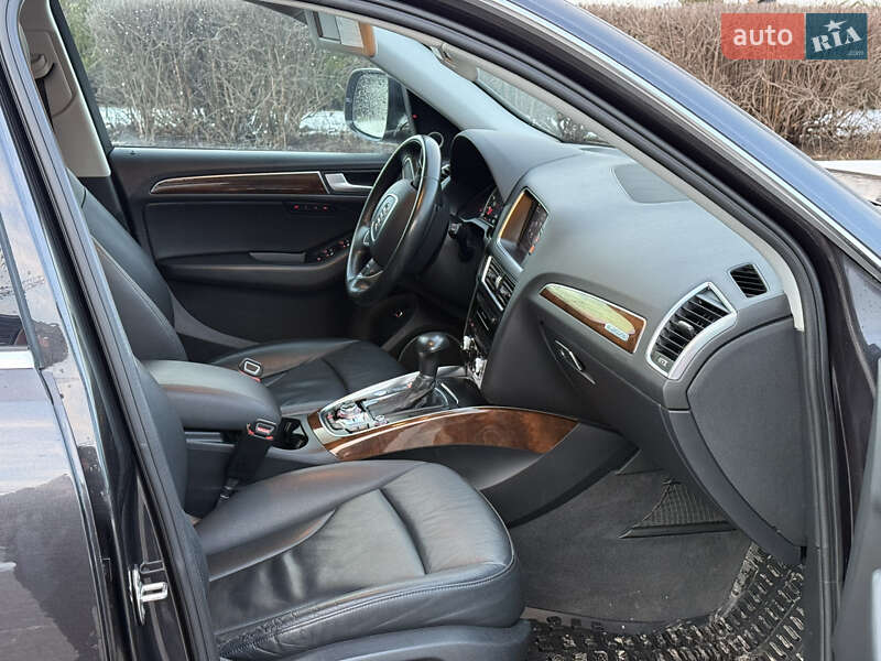 Внедорожник / Кроссовер Audi Q5 2015 в Полтаве