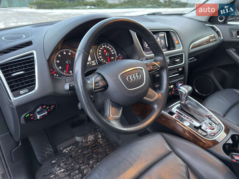 Внедорожник / Кроссовер Audi Q5 2015 в Полтаве