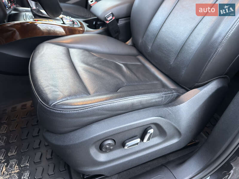 Внедорожник / Кроссовер Audi Q5 2015 в Полтаве