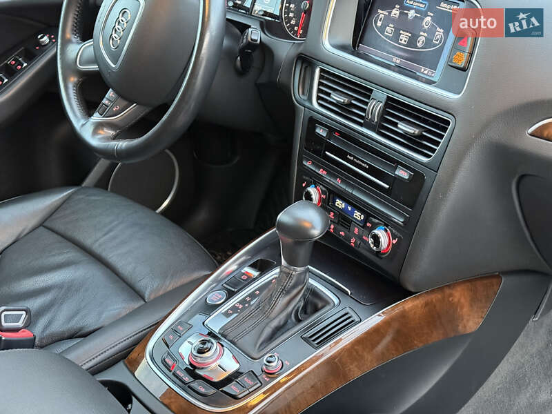 Внедорожник / Кроссовер Audi Q5 2015 в Полтаве