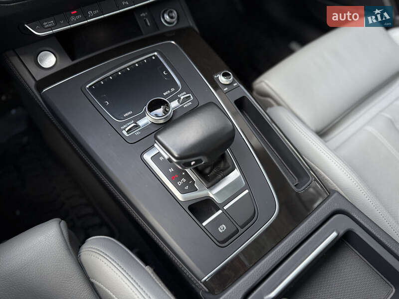 Внедорожник / Кроссовер Audi Q5 2018 в Львове