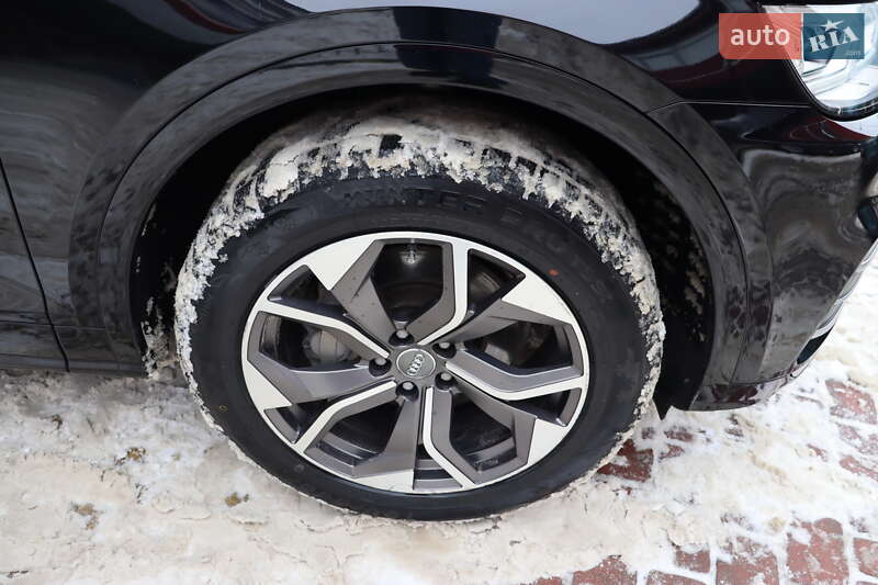 Внедорожник / Кроссовер Audi Q5 2018 в Львове