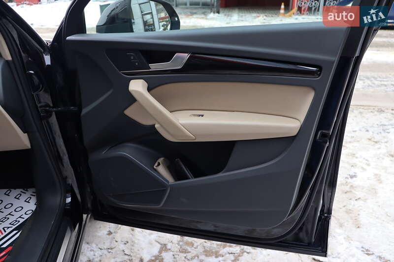 Внедорожник / Кроссовер Audi Q5 2018 в Львове