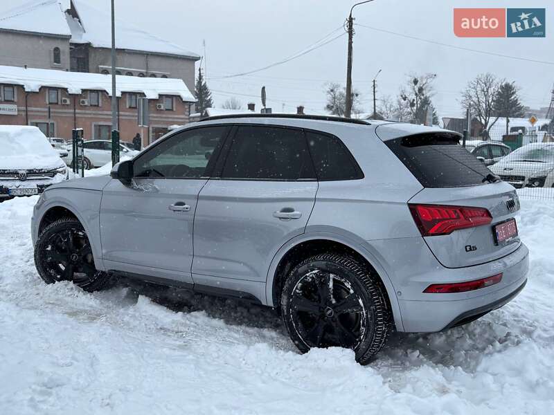 Внедорожник / Кроссовер Audi Q5 2018 в Стрые