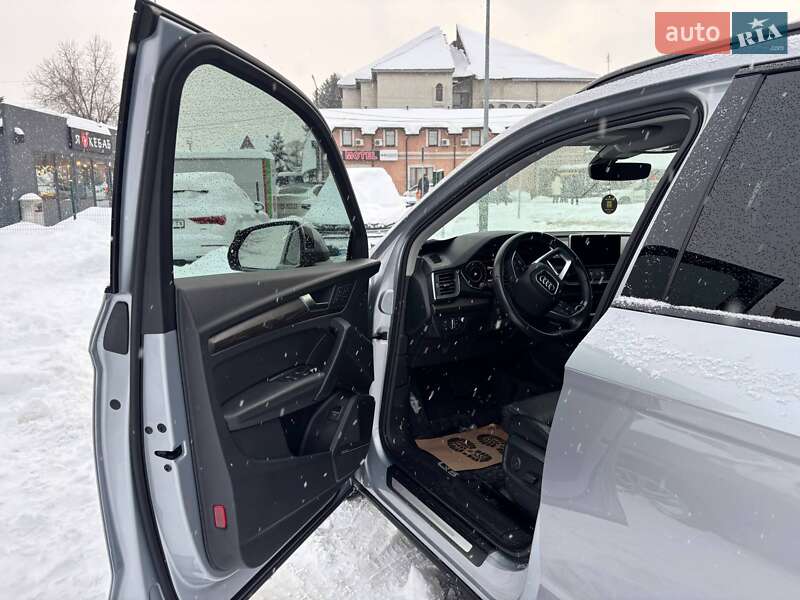 Внедорожник / Кроссовер Audi Q5 2018 в Стрые