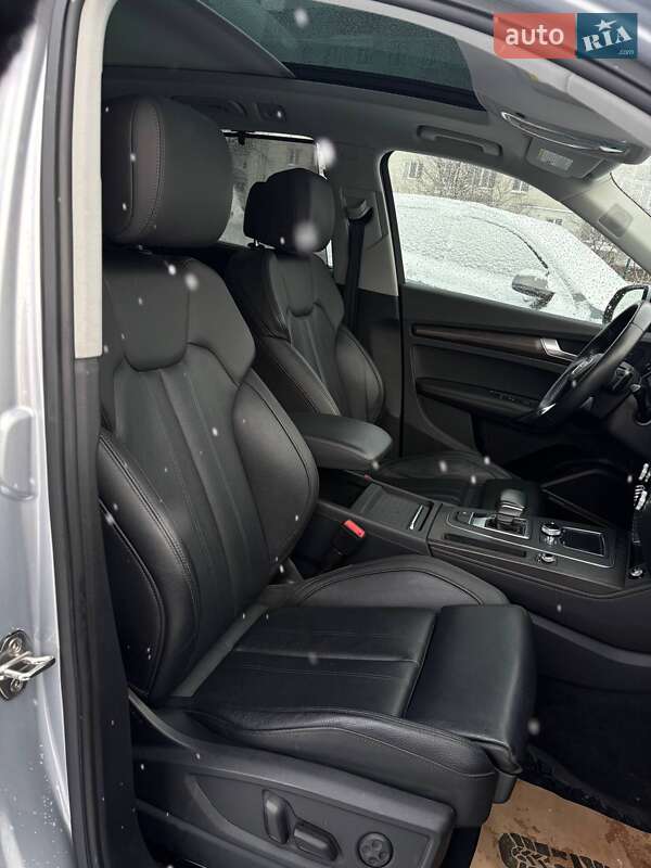 Внедорожник / Кроссовер Audi Q5 2018 в Стрые