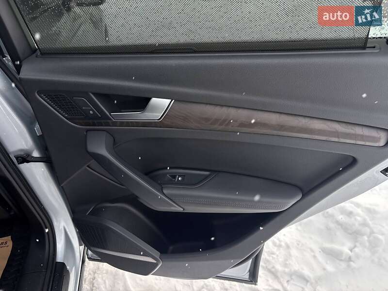 Внедорожник / Кроссовер Audi Q5 2018 в Стрые