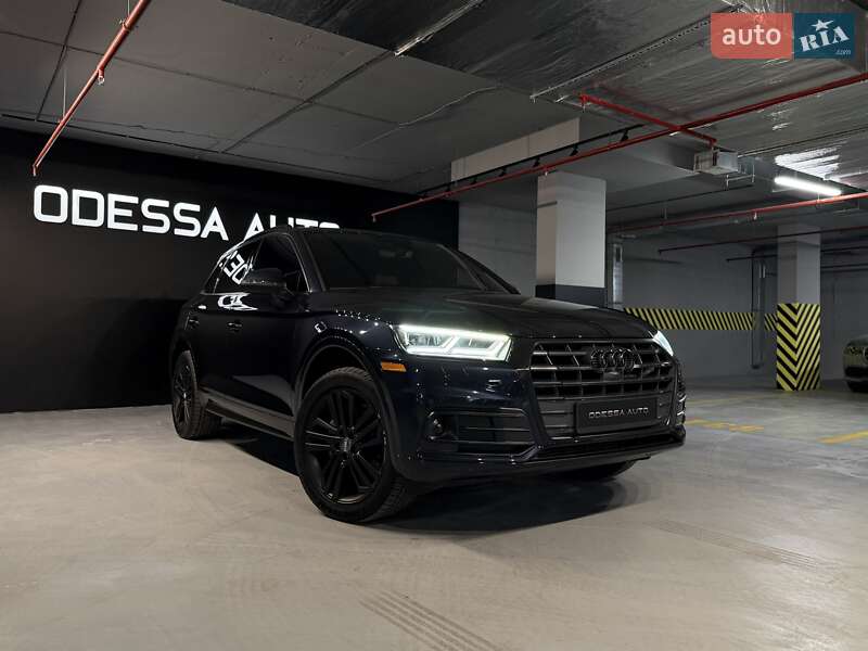 Внедорожник / Кроссовер Audi Q5 2018 в Одессе