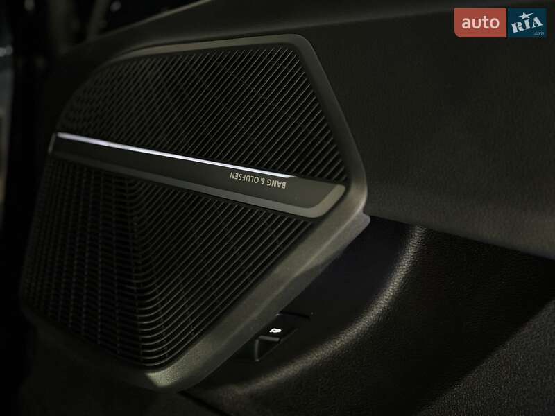 Внедорожник / Кроссовер Audi Q5 2018 в Одессе