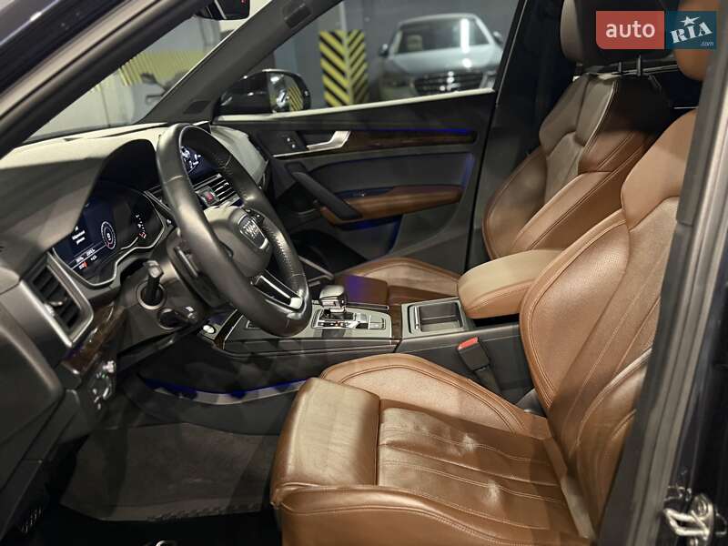 Внедорожник / Кроссовер Audi Q5 2018 в Одессе