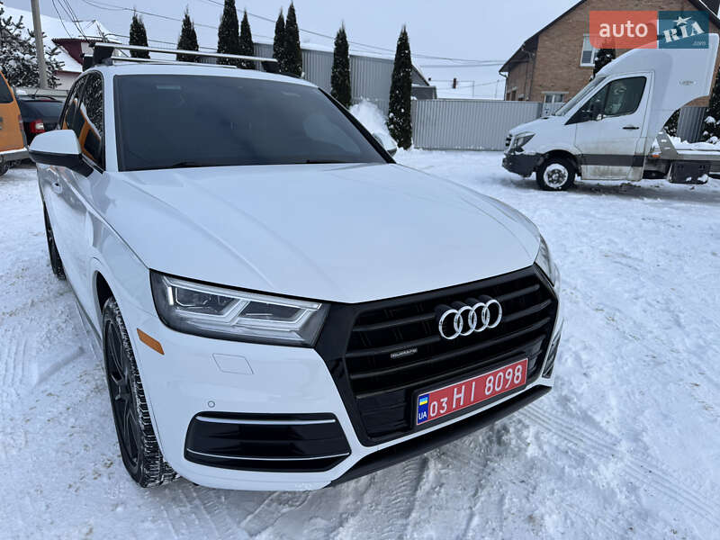 Внедорожник / Кроссовер Audi Q5 2019 в Луцке