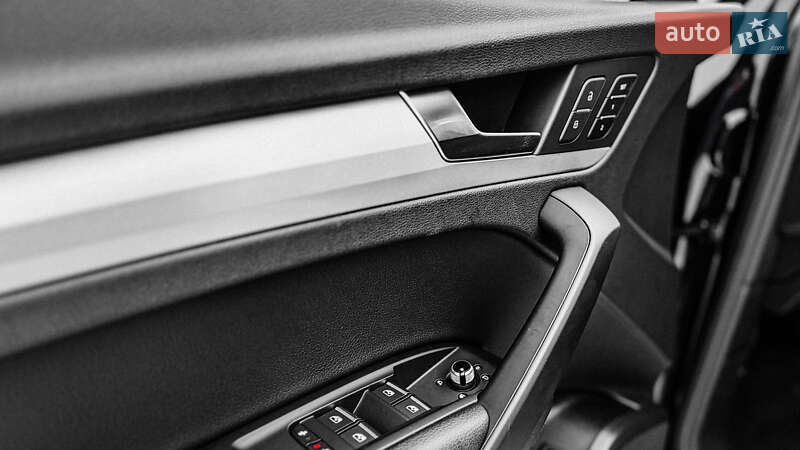 Внедорожник / Кроссовер Audi Q5 2020 в Ровно фото 28 Внедорожник / Кроссовер Audi Q5 2020 в Ровно