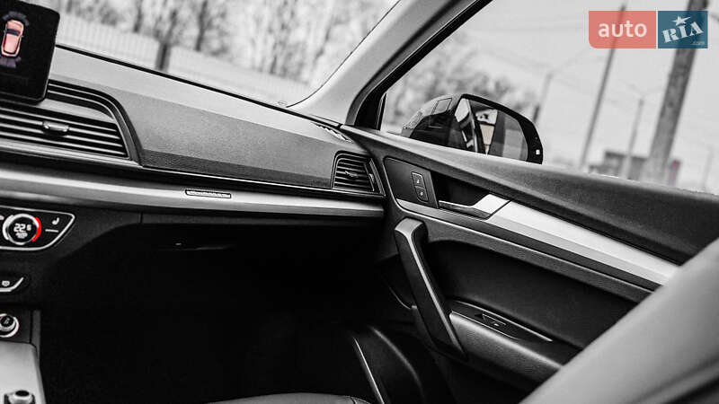 Внедорожник / Кроссовер Audi Q5 2020 в Ровно фото 47 Внедорожник / Кроссовер Audi Q5 2020 в Ровно
