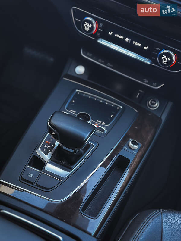 Внедорожник / Кроссовер Audi Q5 2018 в Николаеве