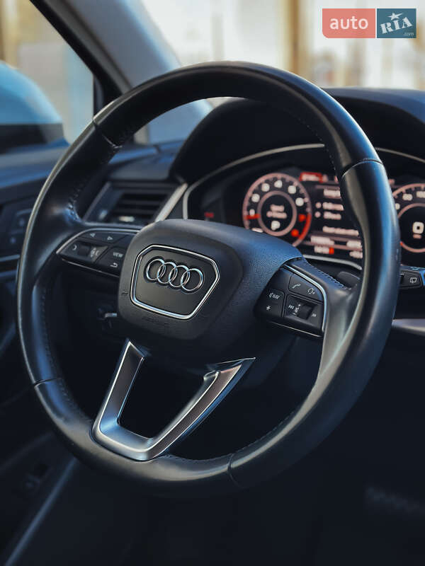 Внедорожник / Кроссовер Audi Q5 2018 в Николаеве