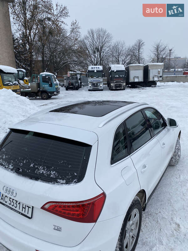 Внедорожник / Кроссовер Audi Q5 2011 в Луцке