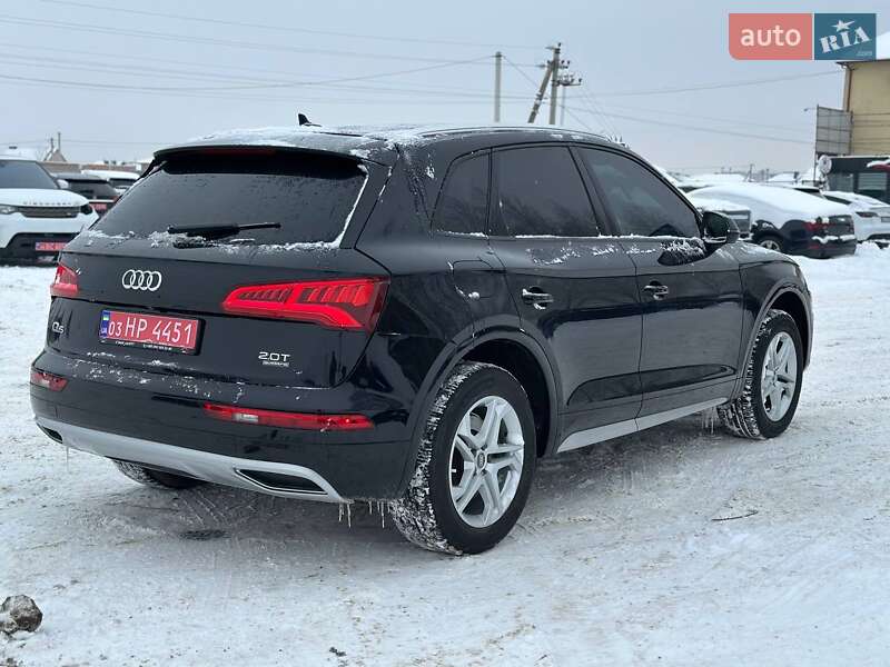 Внедорожник / Кроссовер Audi Q5 2017 в Луцке