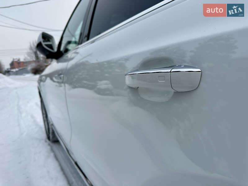 Внедорожник / Кроссовер Audi Q5 2015 в Киеве