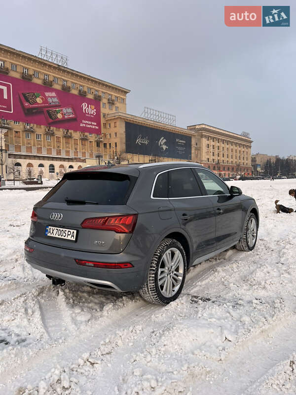 Внедорожник / Кроссовер Audi Q5 2017 в Дергачах